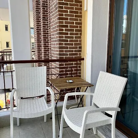 Aparthotel Casa Primavera 3*